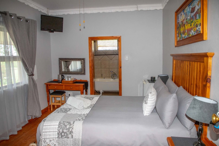 18 Bedroom Property for Sale in Heilbron Free State